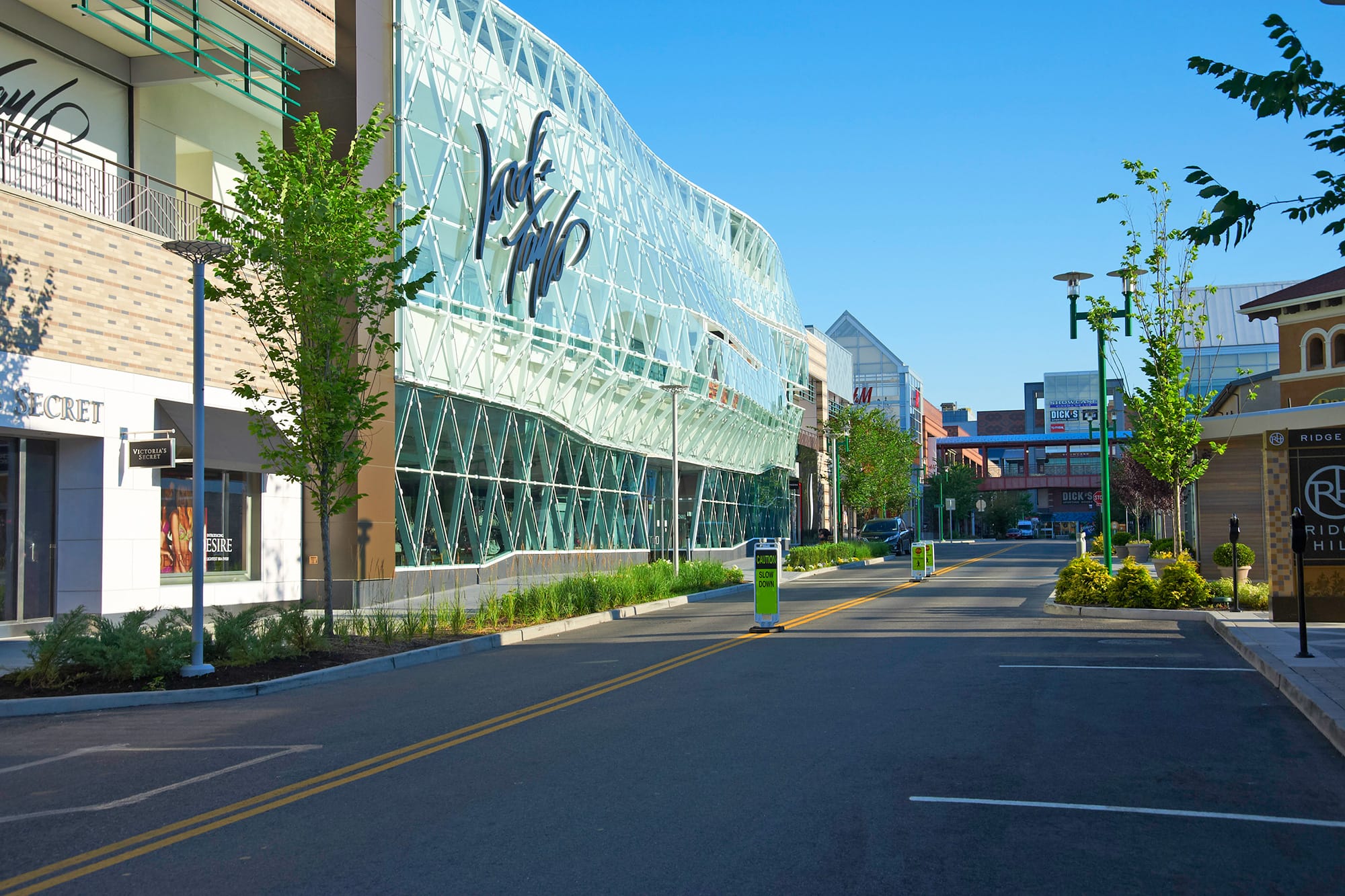 Pedestrian-oriented shopping street at Ridge Hill in Yonkers